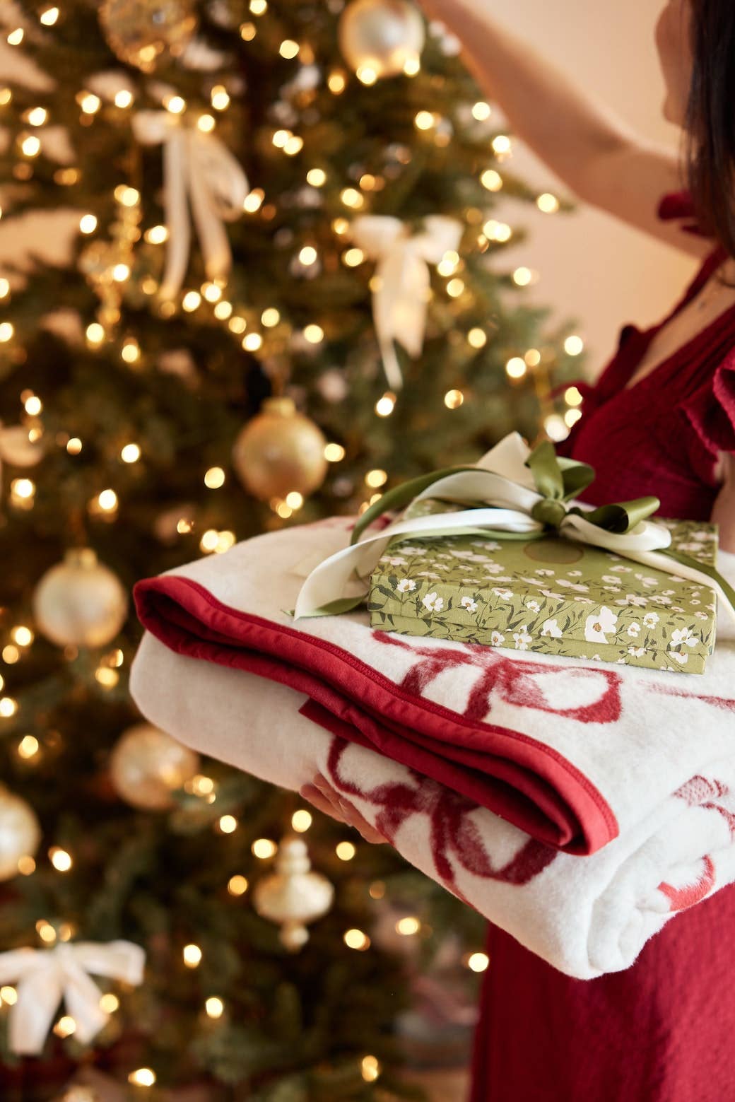 December Bows Blanket