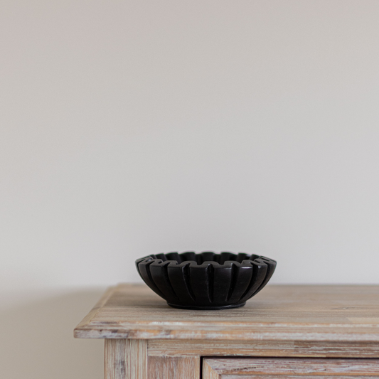 Marble Fluted Scalloped Bowl Black