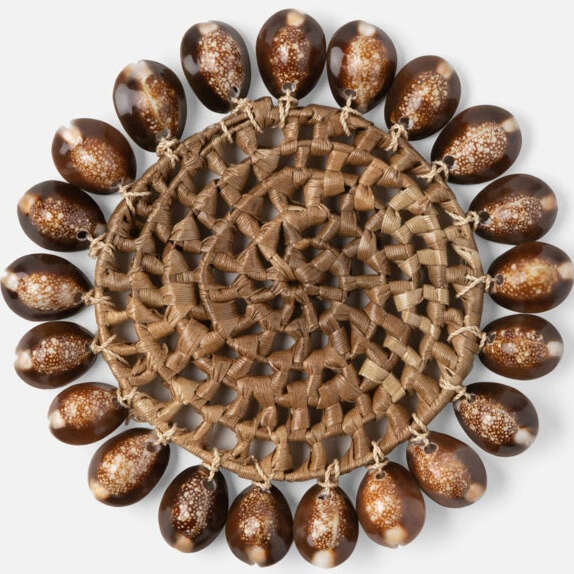 S/4, BONDI, Natural Cowrie Shell/Brown Pandan Leaf Round Coasters