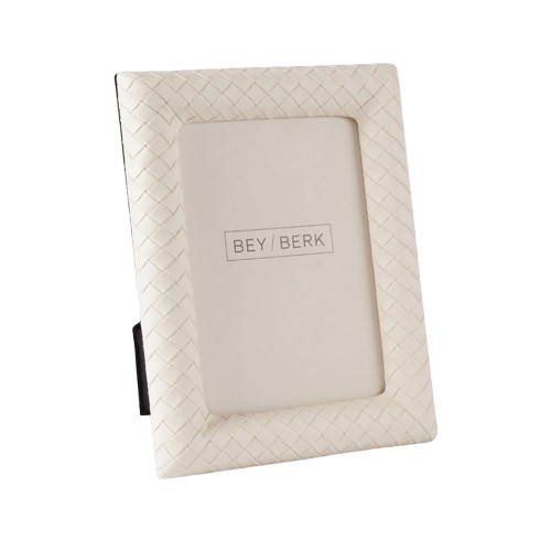 Diana Frame, Beige